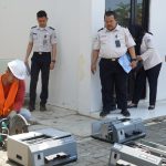 Kantor Imigrasi Cilacap Musnahkan Tiga Unit Printer Pasport Rusak Berat, Wujudkan Pengelolaan BMN Yang Akuntabel